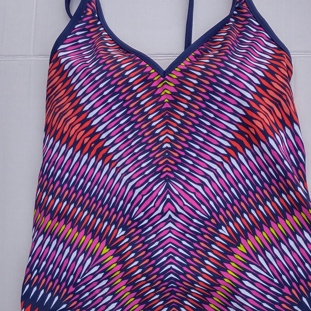 Women EUC Swimsuit top size XL halter Jantzen